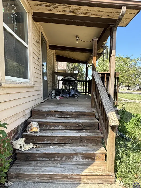 1105 Exchange ST, Emporia, KS 66801