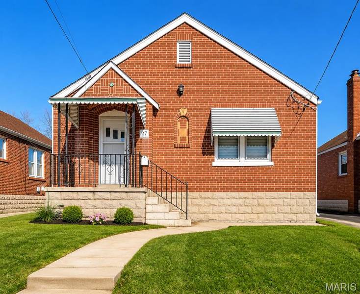 227 W Loretta AVE, St Louis, MO 63125