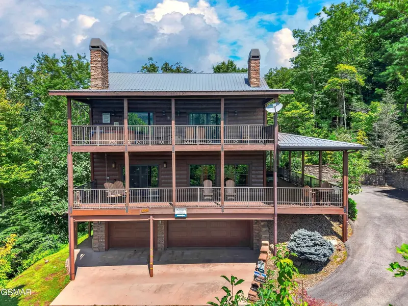 4320 Firefly View Way, Gatlinburg, TN 37738