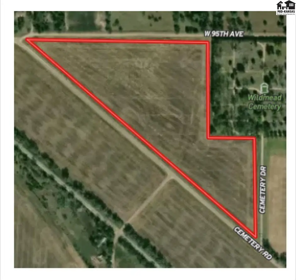 W 95th Ave, Nickerson, KS 67561
