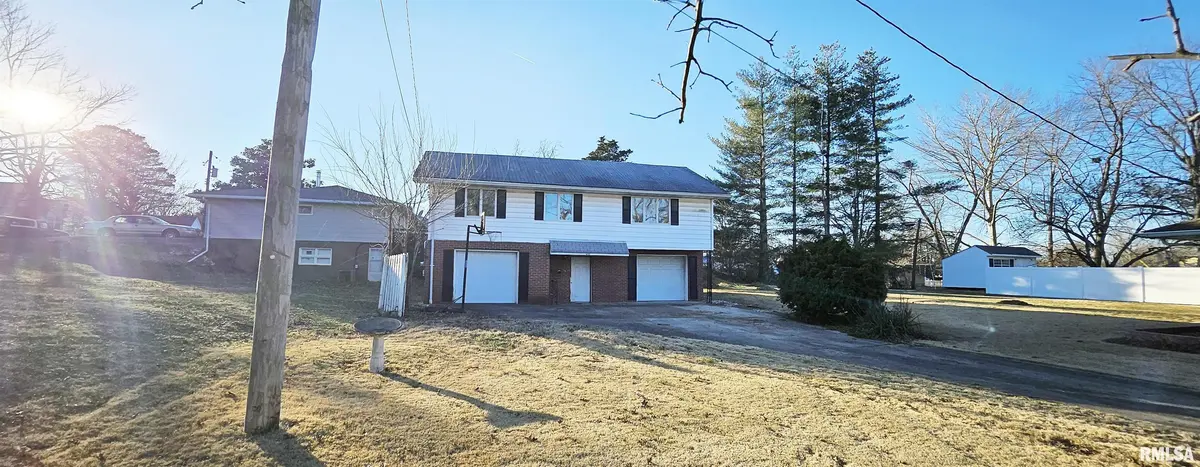 603 W SPRING ST, Anna, IL 62906