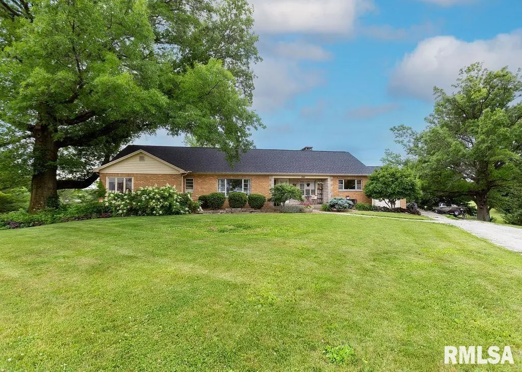 320 MAIN ST, Congerville, IL 61729