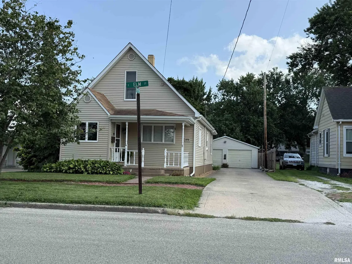 898 E ELM ST, Canton, IL 61520