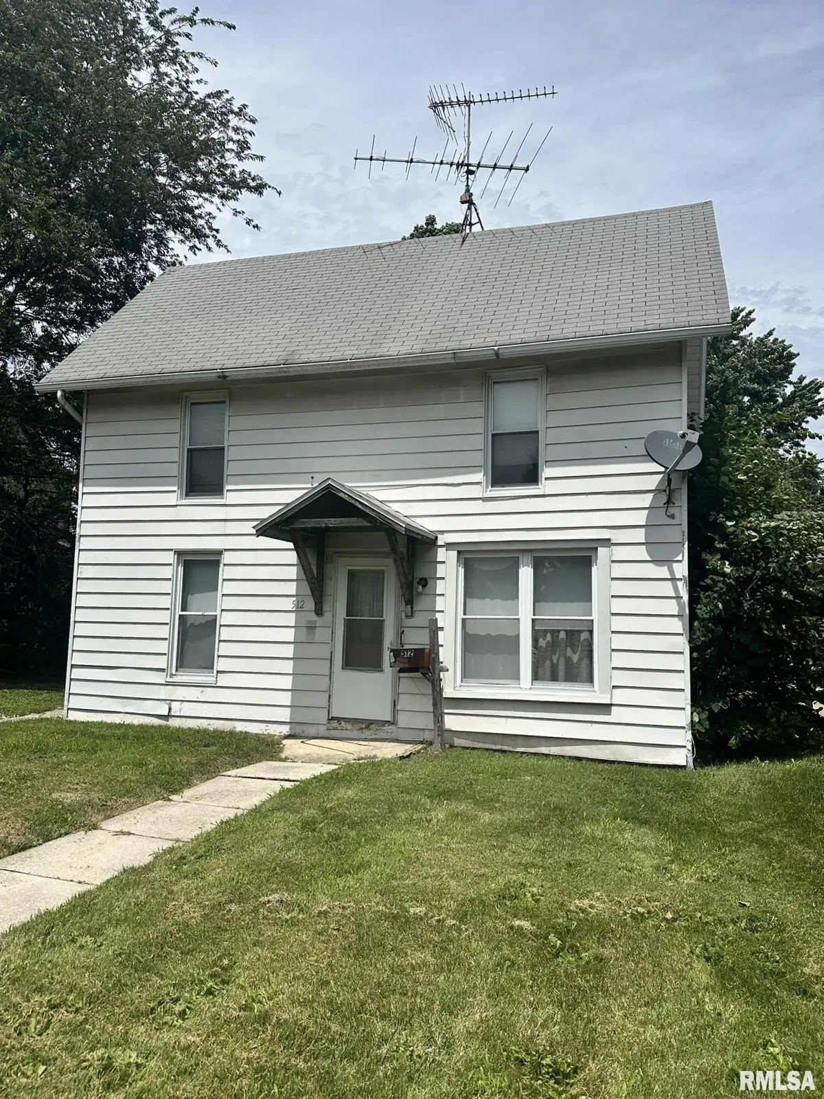 512 E CALHOUN ST, Macomb, IL 61455