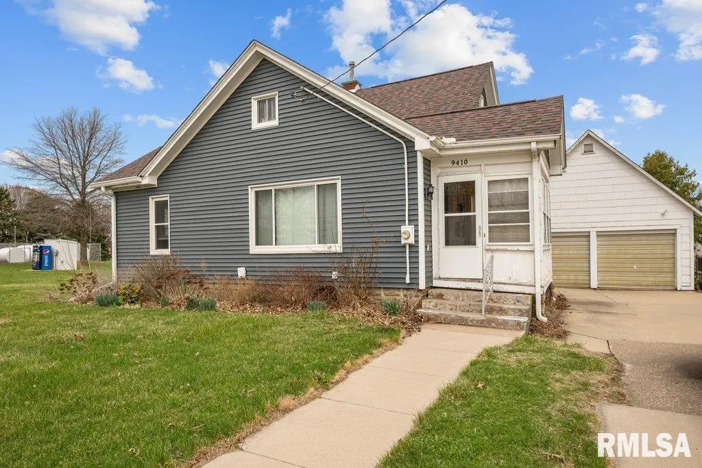 9410 NEW LIBERTY RD, Maysville, IA 52773