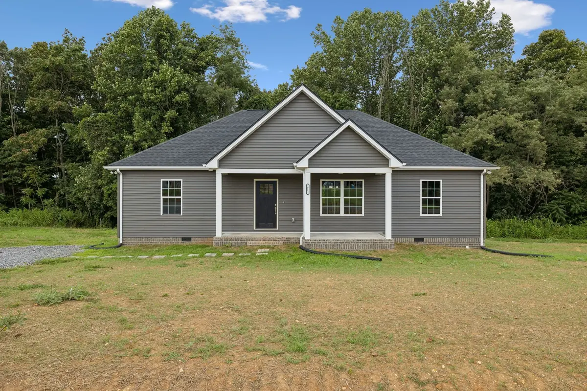 71 Iris Way, Lafayette, TN 37083