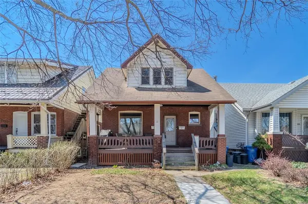 1135 Janette Avenue, Windsor, ON N9A 5A6