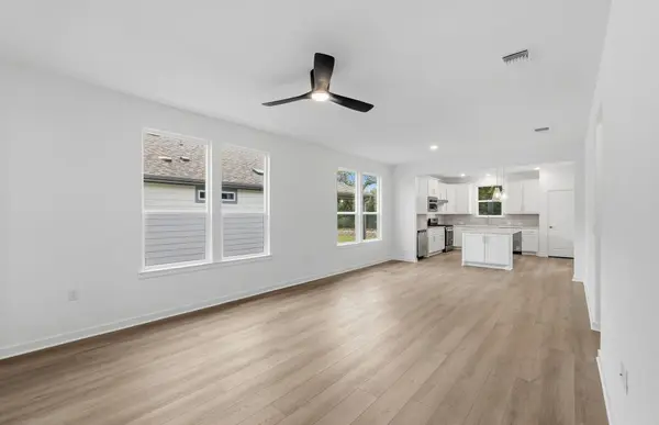 1104 Martingale ST, Georgetown, TX 78633