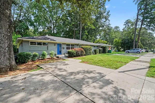 1741 Herrin AVE, Charlotte, NC 28205