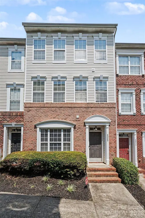 2029 Kegsworth DR, Charlotte, NC 28273