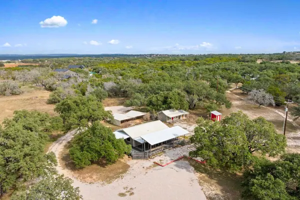 214 Edmonds AVE, Johnson City, TX 78636