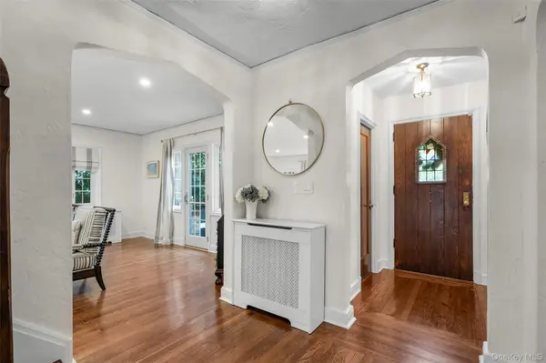 73 Woodlawn AVE, New Rochelle, NY 10804