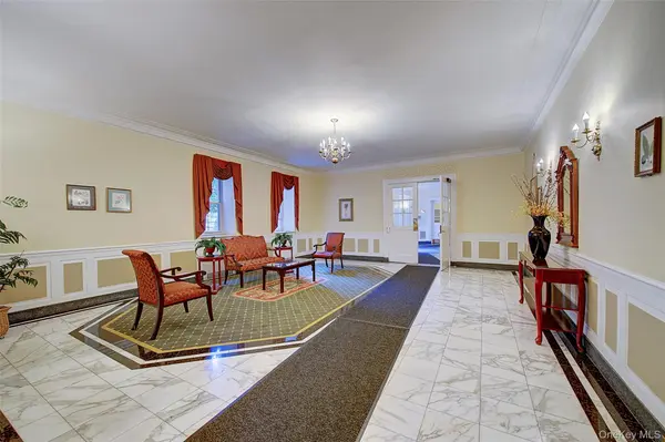 76-36 113th ST #5S, Forest Hills, NY 11375