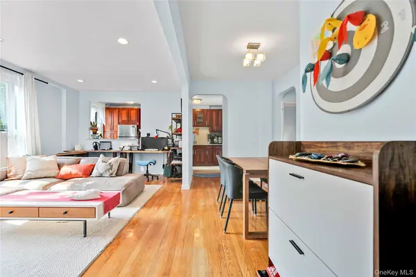 67-35 Yellowstone BLVD #4P, Forest Hills, NY 11375