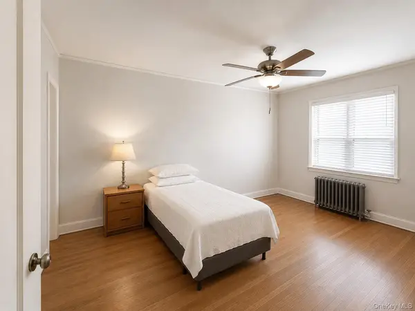 144-43 77th AVE, Kew Garden Hills, NY 11367