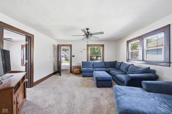 917 W Marsh ST, Muncie, IN 47303
