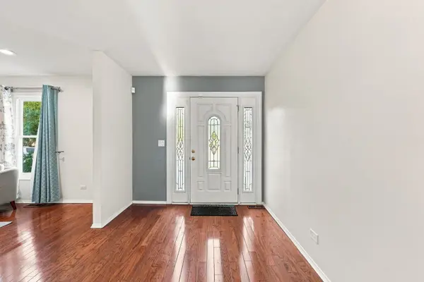 316 PLYMOUTH LN, Bloomingdale, IL 60108