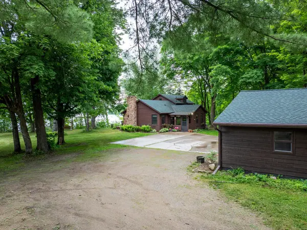 48316 Pillar RD, Deer River, MN 56636