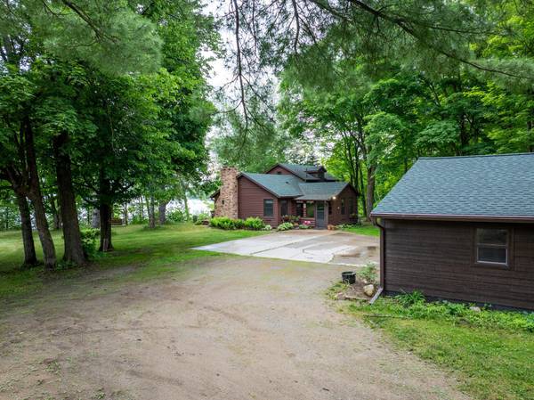 48316 Pillar RD, Deer River, MN 56636