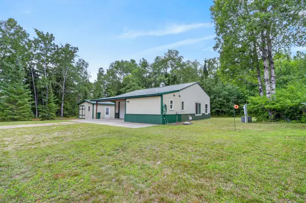 28750 Prairie Lake RD, Grand Rapids, MN 55744