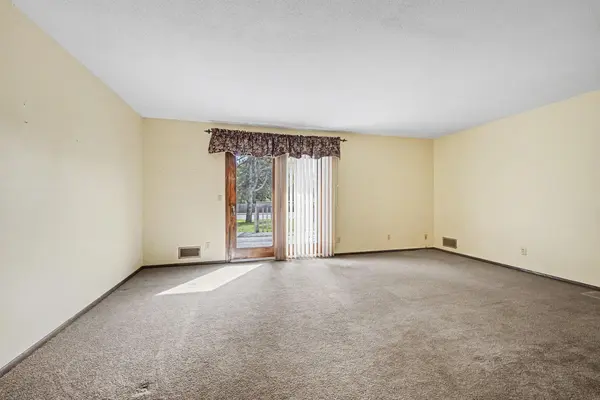 5520 Saint Stephens ST, Mounds View, MN 55112