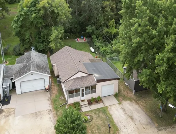 70583 206th AVE, Reads Landing, MN 55968