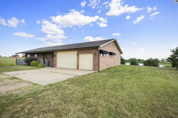 105 Jet Cir, Brookville, KS 67425