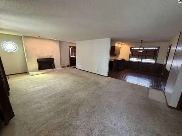 402 W Blaine St, Pratt, KS 67124