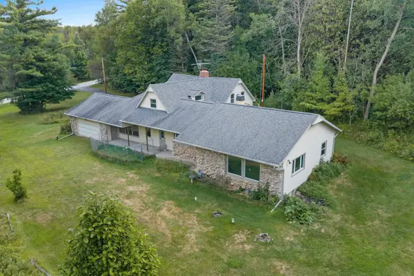 E2995 COUNTY RD A, Kewaunee, WI 54216