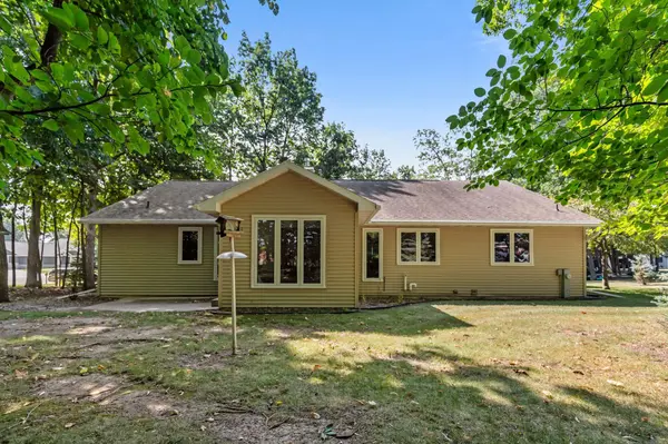 1145 SHAGGY BARK DR, Neenah, WI 54956