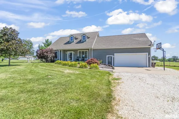 14 VALLEY CT, Winchester, IL 62694