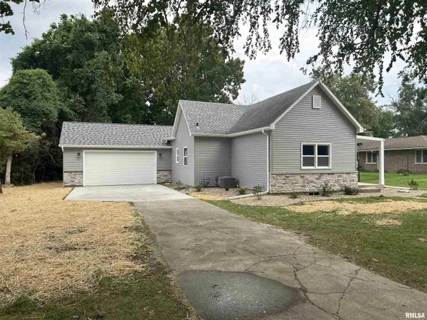 617 S 23RD ST, Quincy, IL 62301