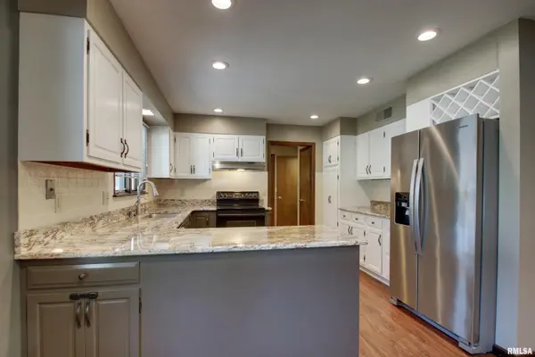 2131 CHERRY LN, Quincy, IL 62305