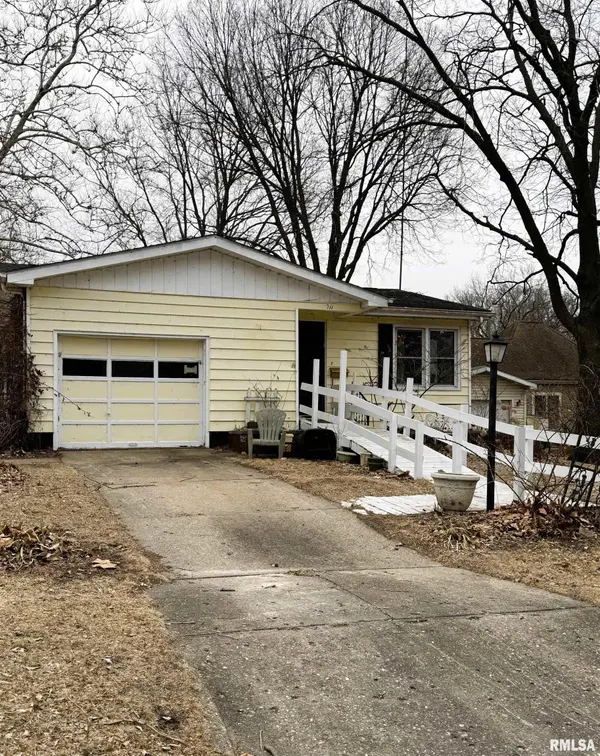 711 N PLUM ST, Havana, IL 62644