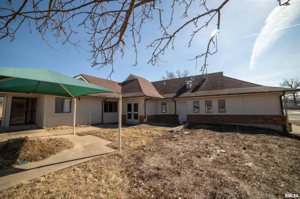 906 Lind ST, Quincy, IL 62301