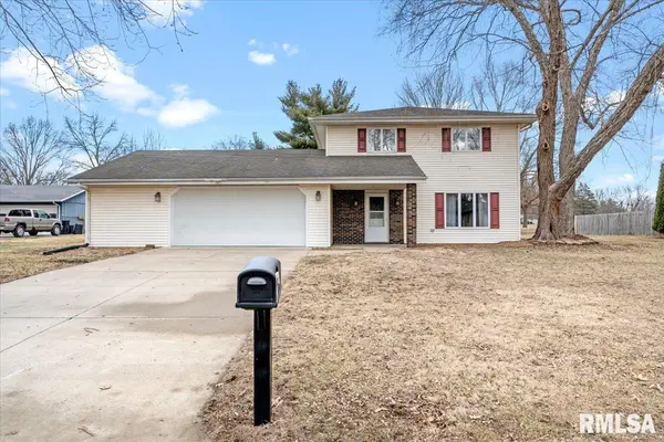 812 Flaggland DR, Sherman, IL 62684