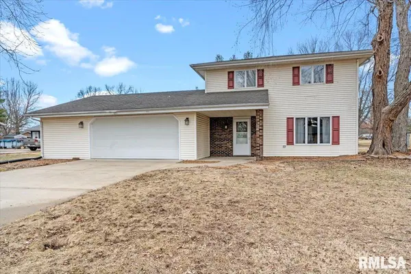 812 Flaggland DR, Sherman, IL 62684