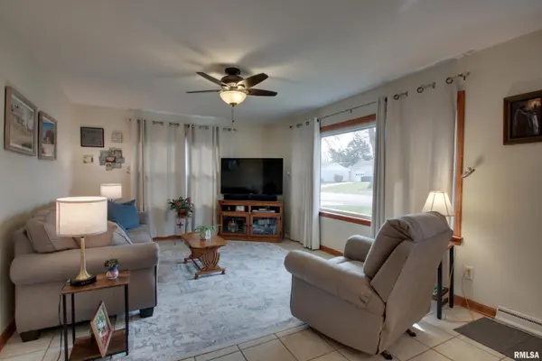 3213 LAWRENCE RD, Quincy, IL 62301
