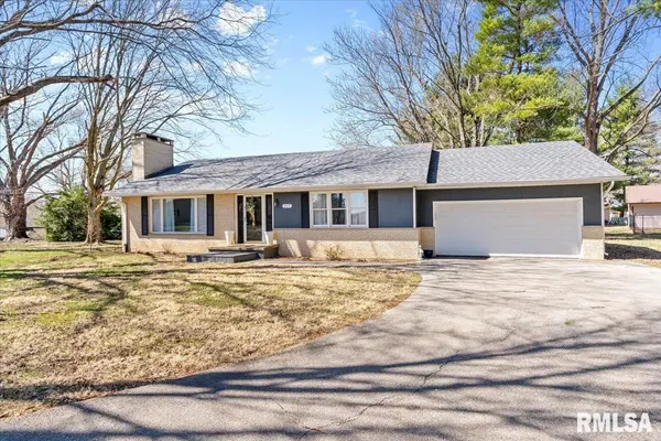 117 Agawam LN, Petersburg, IL 62675