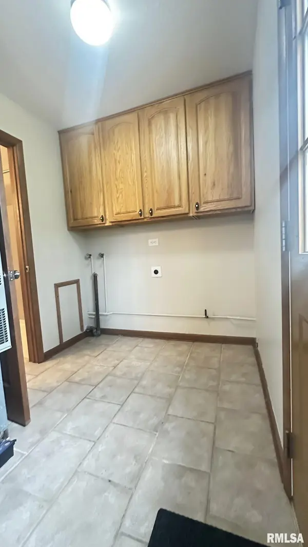 3330 Lyric LN Quincy, IL 62301