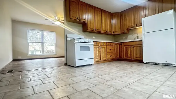 3330 Lyric LN, Quincy, IL 62301