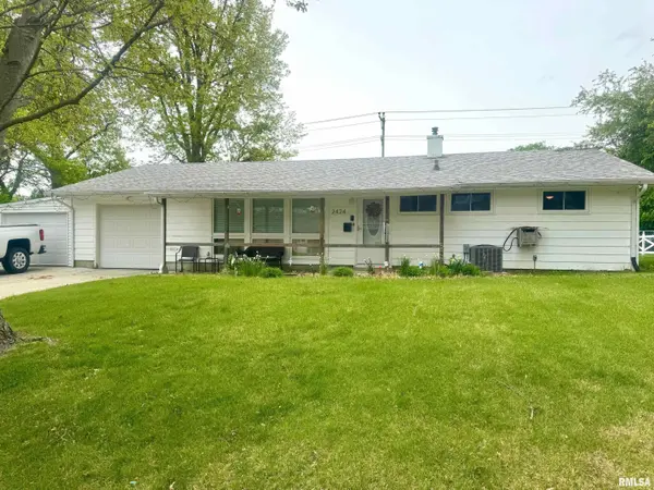 2424 Ken Mar TER, Quincy, IL 62301