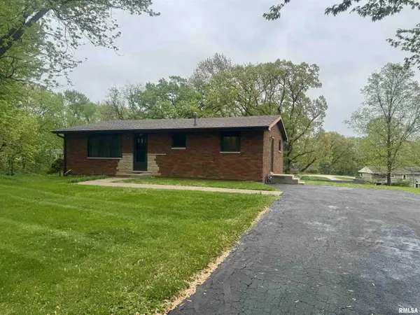 728 LOREN DR, Quincy, IL 62305