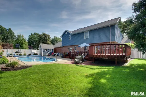 1404 Deer Field RD, Quincy, IL 62305
