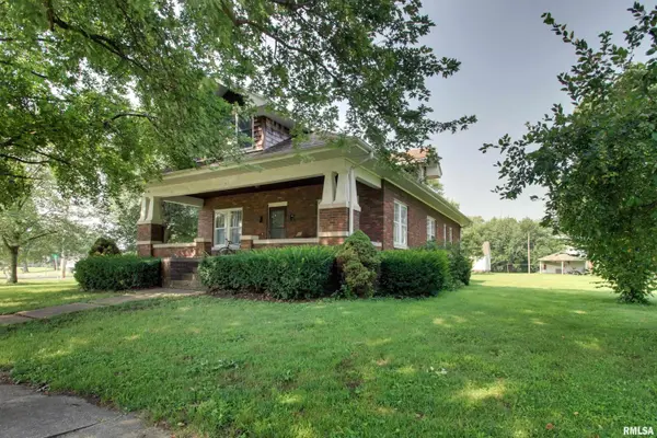 401 W 4TH ST, Golden, IL 62339