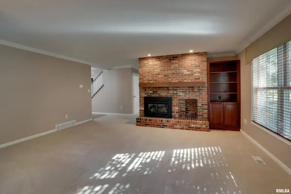 2922 Scotia TRL, Quincy, IL 62301