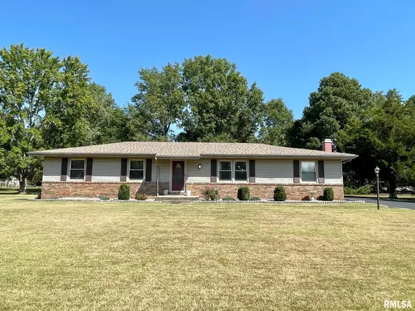 306 GATEWAY DR,  Marion,  IL 62959