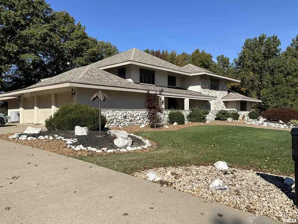 206 Dinah LN, Marion, IL 62959