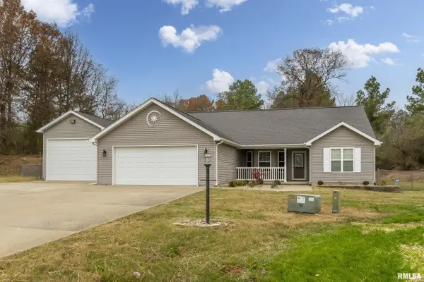 200 OLIVIA DR, Marion, IL 62959