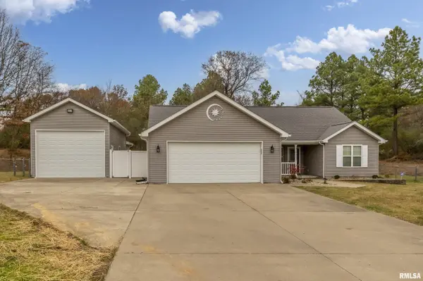 200 OLIVIA DR,  Marion,  IL 62959
